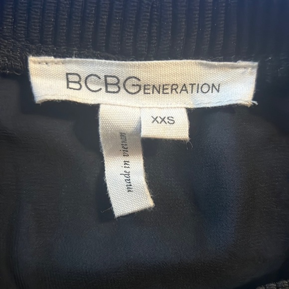 💎. Bcbg black long sleeve blouse sheer on the back and sleeves EUC - Picture 6 of 6
